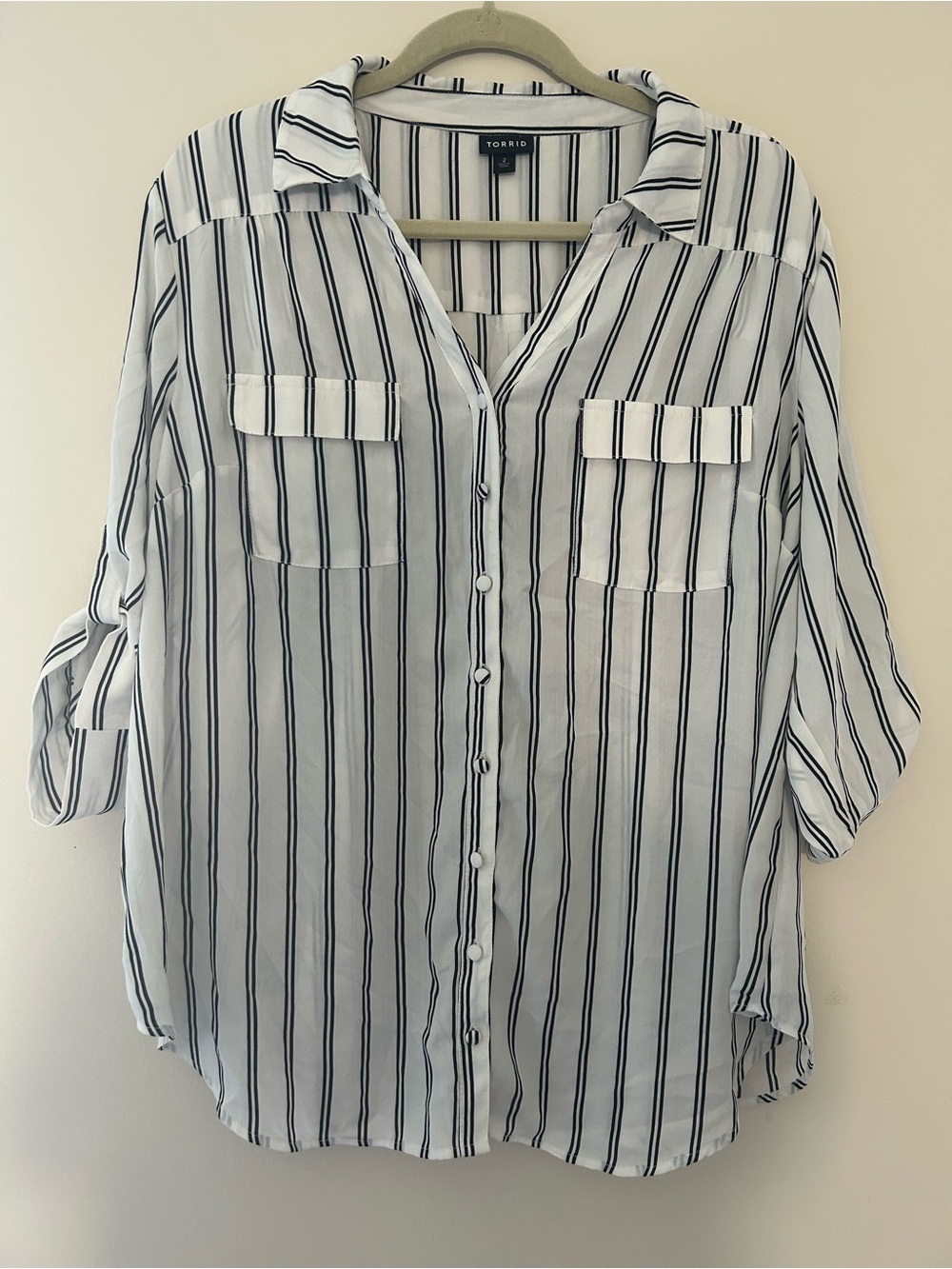 Torrid Size 2 White Button-Up Blouse with Black Stripes